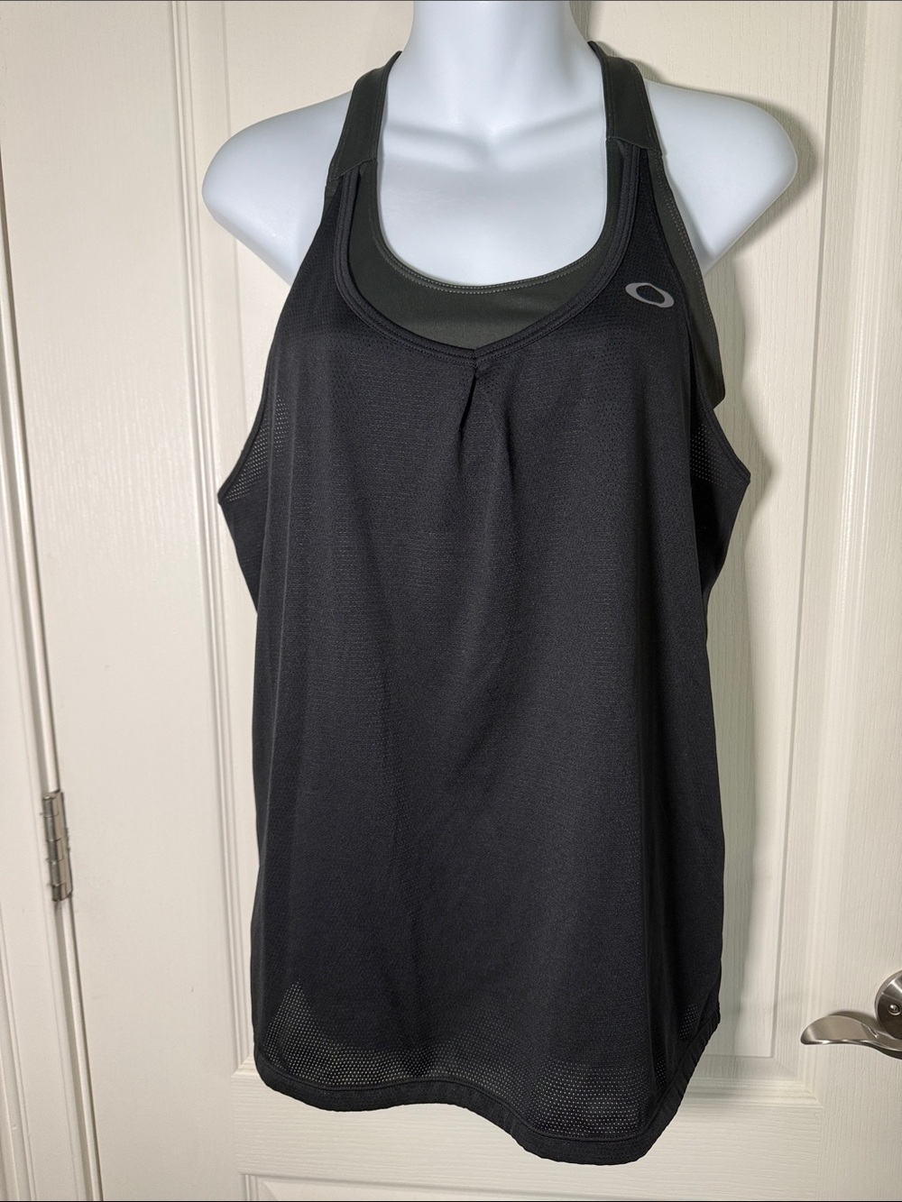 Oakley Black Mesh Racerback Athletic Tank Top Women’s Small